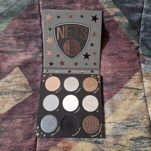ColourPop x NBA Brooklyn Nets Eyeshadow Palette – Lightly Swatched